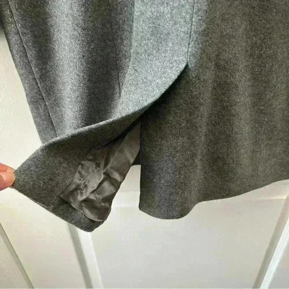 Vintage Wool Blend Pea Coat Single Breasted Neutral Classic Grey Size 10 Petite - Picture 9 of 15